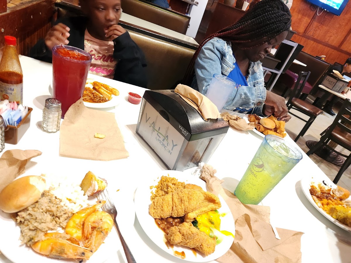 Chow Time Buffet & Grill-6